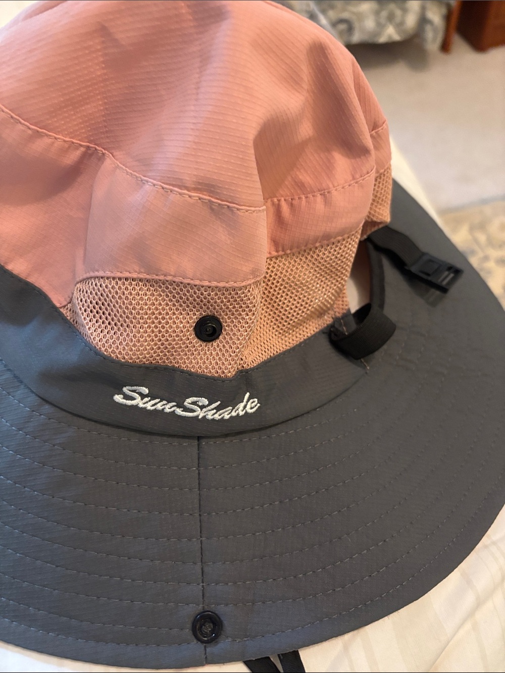 Sun Shade Bucket Hat in Black and pink